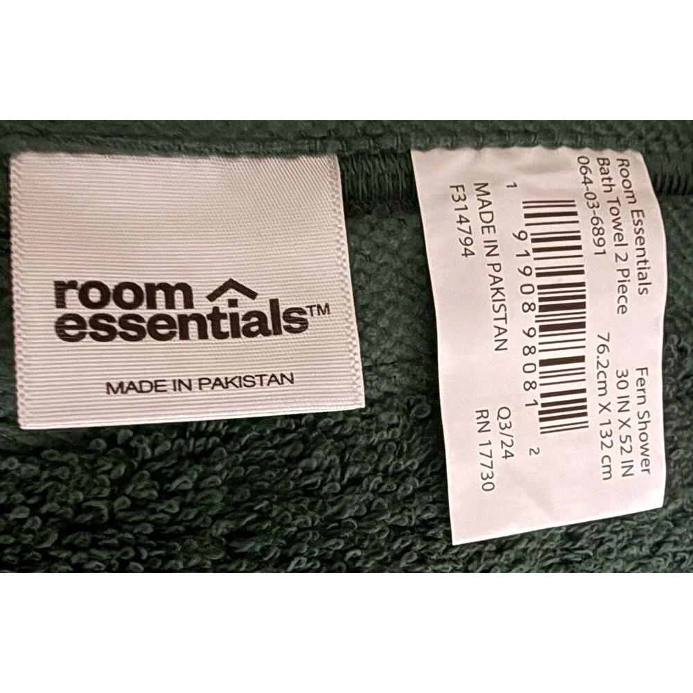 Target‎ Green Bath Towel Essentials Set 2 NWT Antimicrobial 100% Cotton 30x52 in